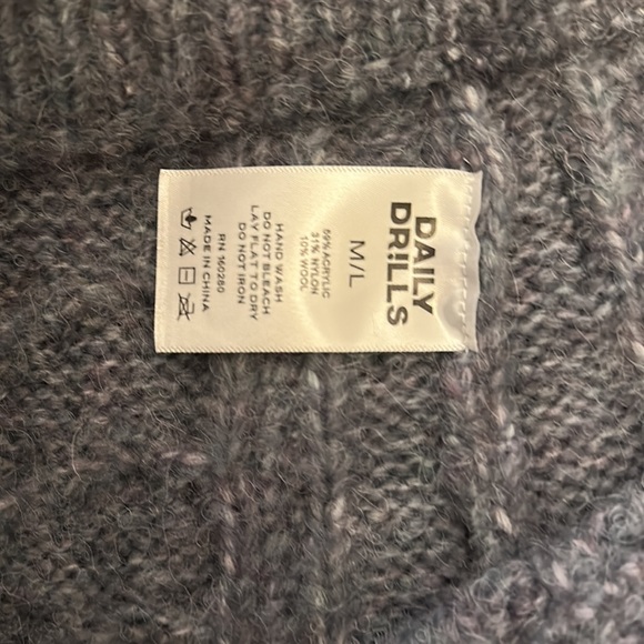 Daily Drills Cable-knit Shorts - Picture 2 of 3